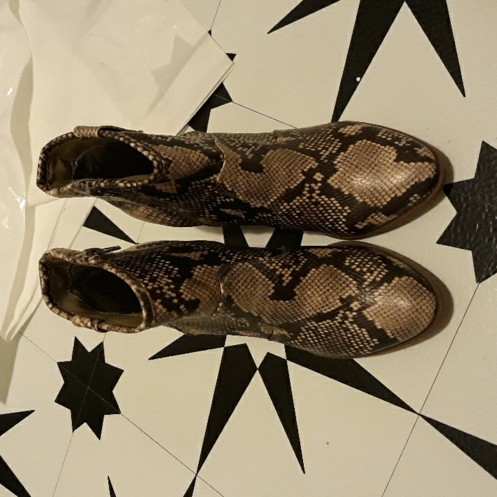 Carlos Santana Python Snake Boots with Zipper Animal Print Reptile Faux Leather